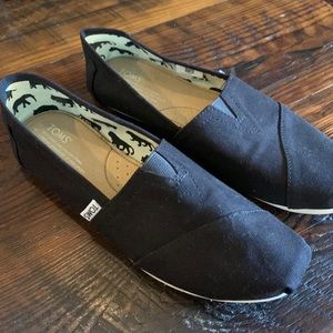 Toms, W9